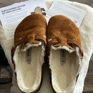Birkenstock Boston VL Shearing Mink Clogs. Size 6. Worn two times. With box